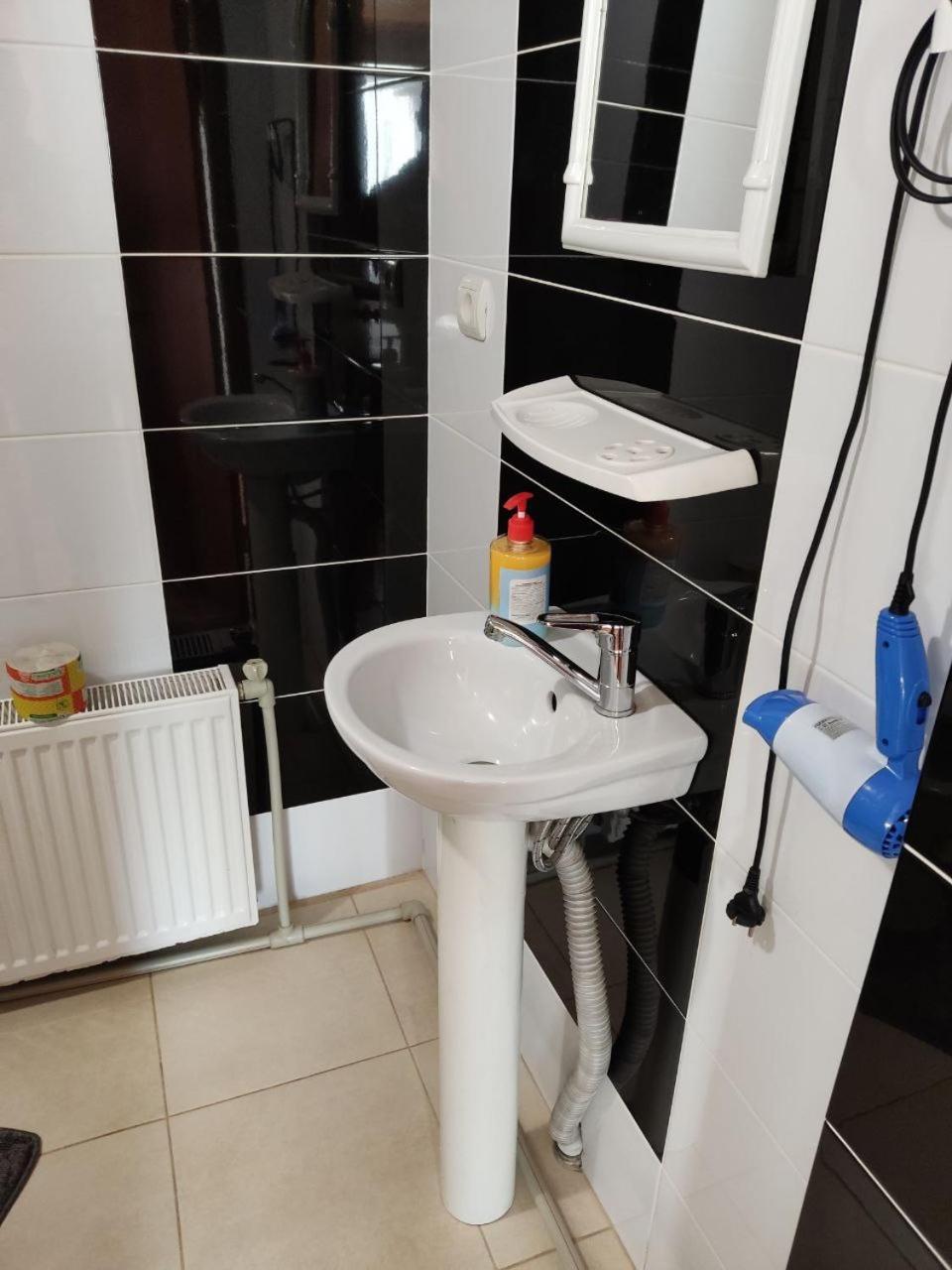 V Ulyanu Otel Yaremche Dış mekan fotoğraf
